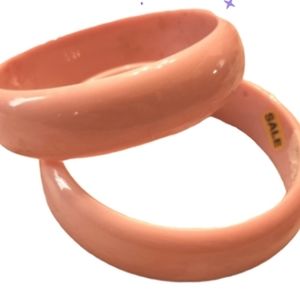 Light pink vintage plastic 80s bangles